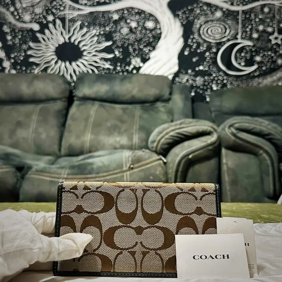 Vintage Coach Signature Brown and Black Card Holder - Picture 12 of 16